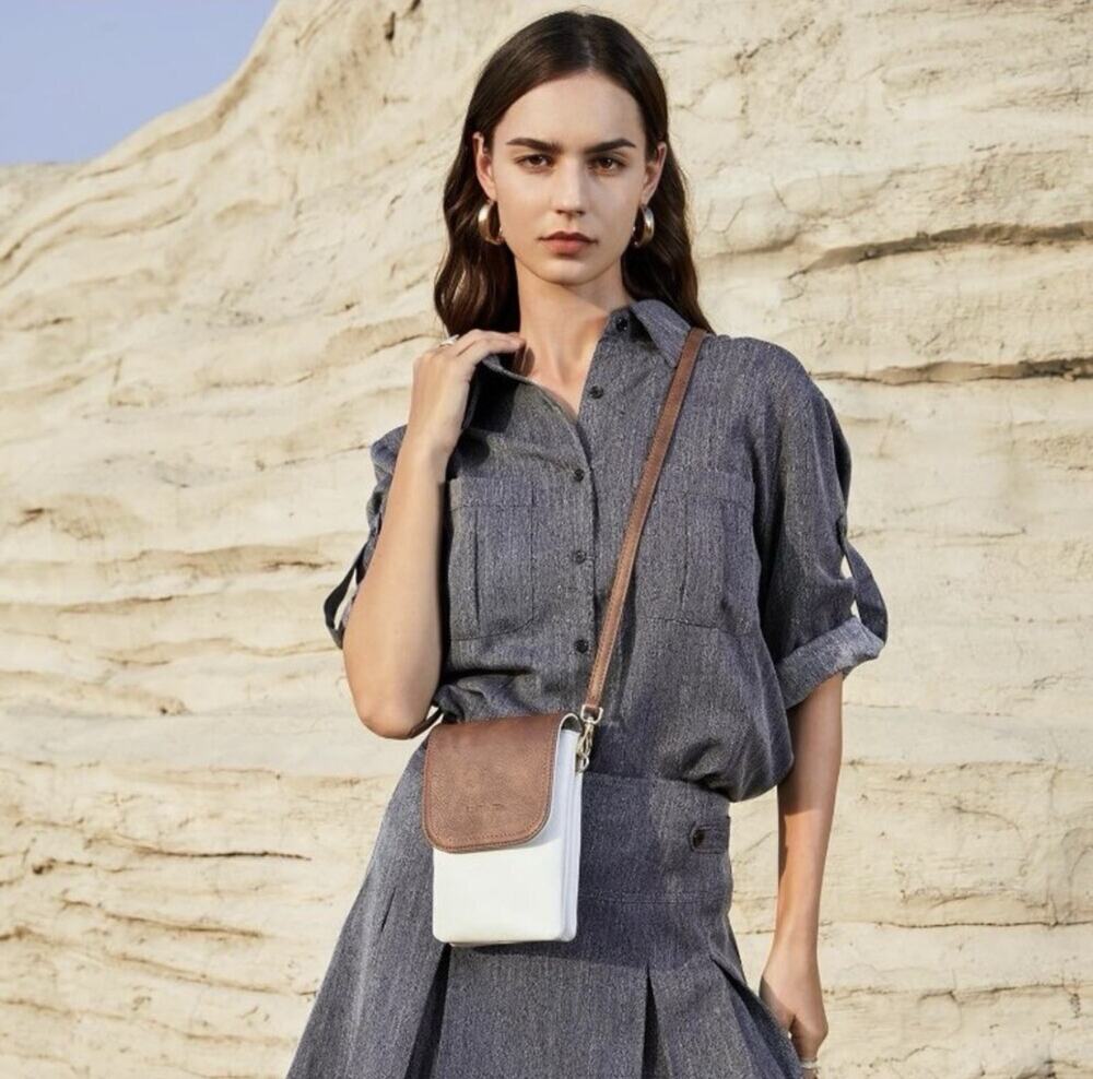 BOSTANTEN Small Cellphone Crossbody Cell Phone Purse/Wallet Vegan Leather NWOT